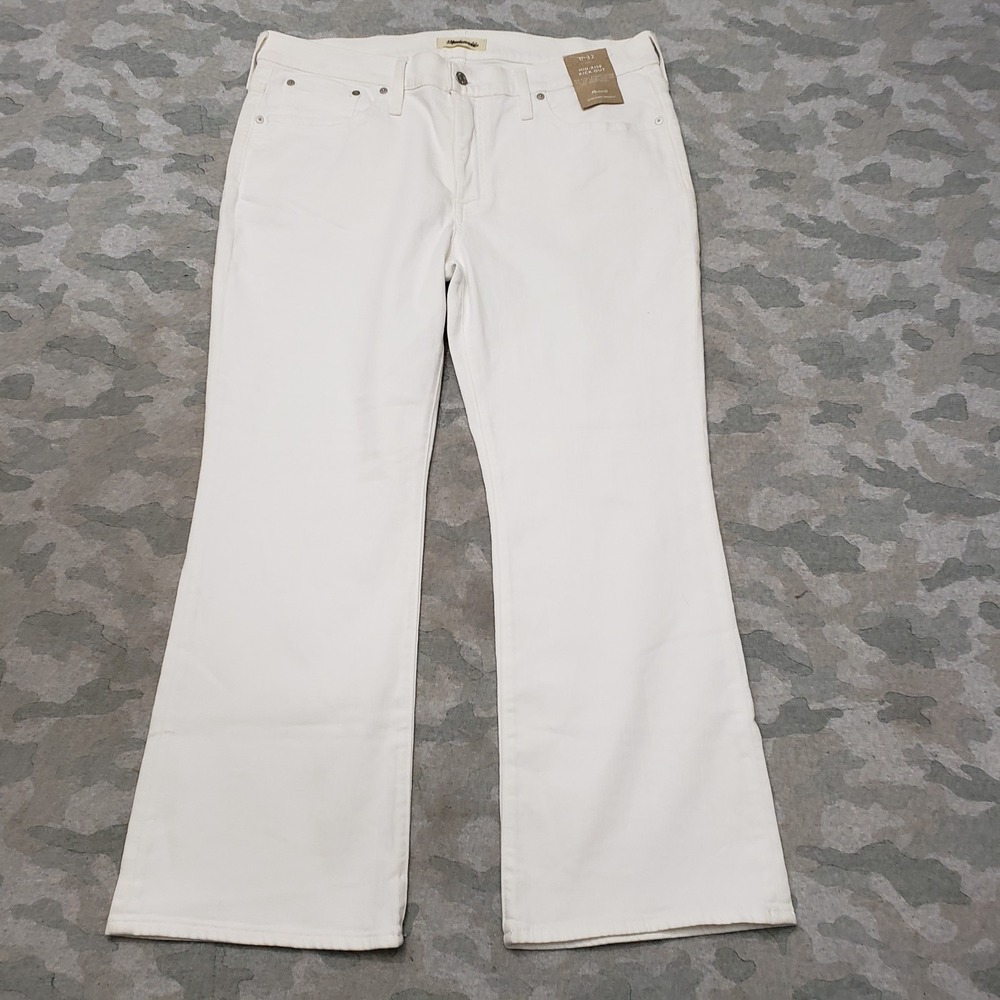 Madewell Jeans Womens 32 White Mid Rise Kick Out Pockets Denim NWT
